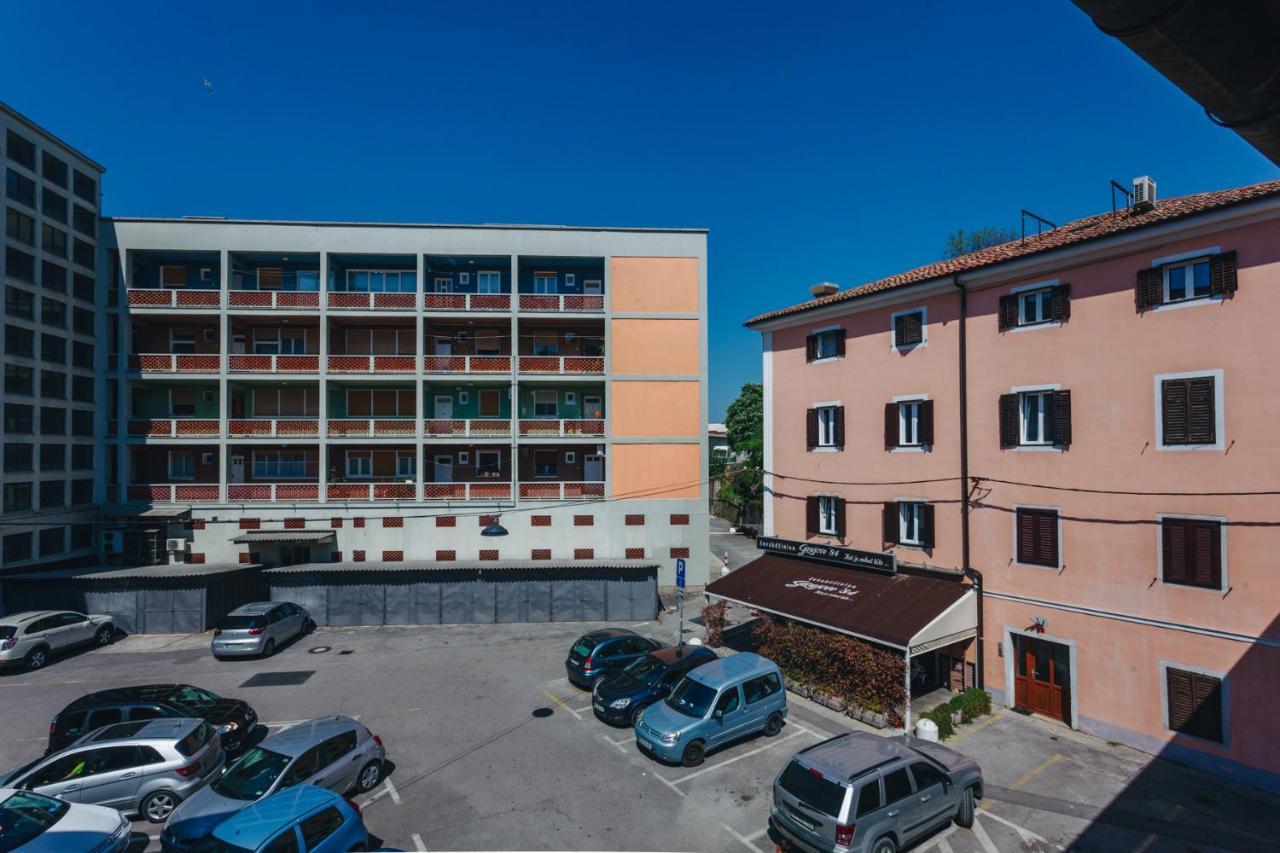 House365 Hotel Копер Екстериор снимка