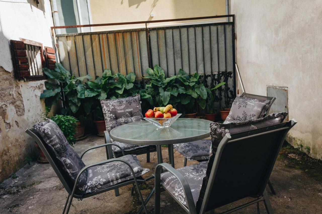 House365 Hotel Копер Екстериор снимка