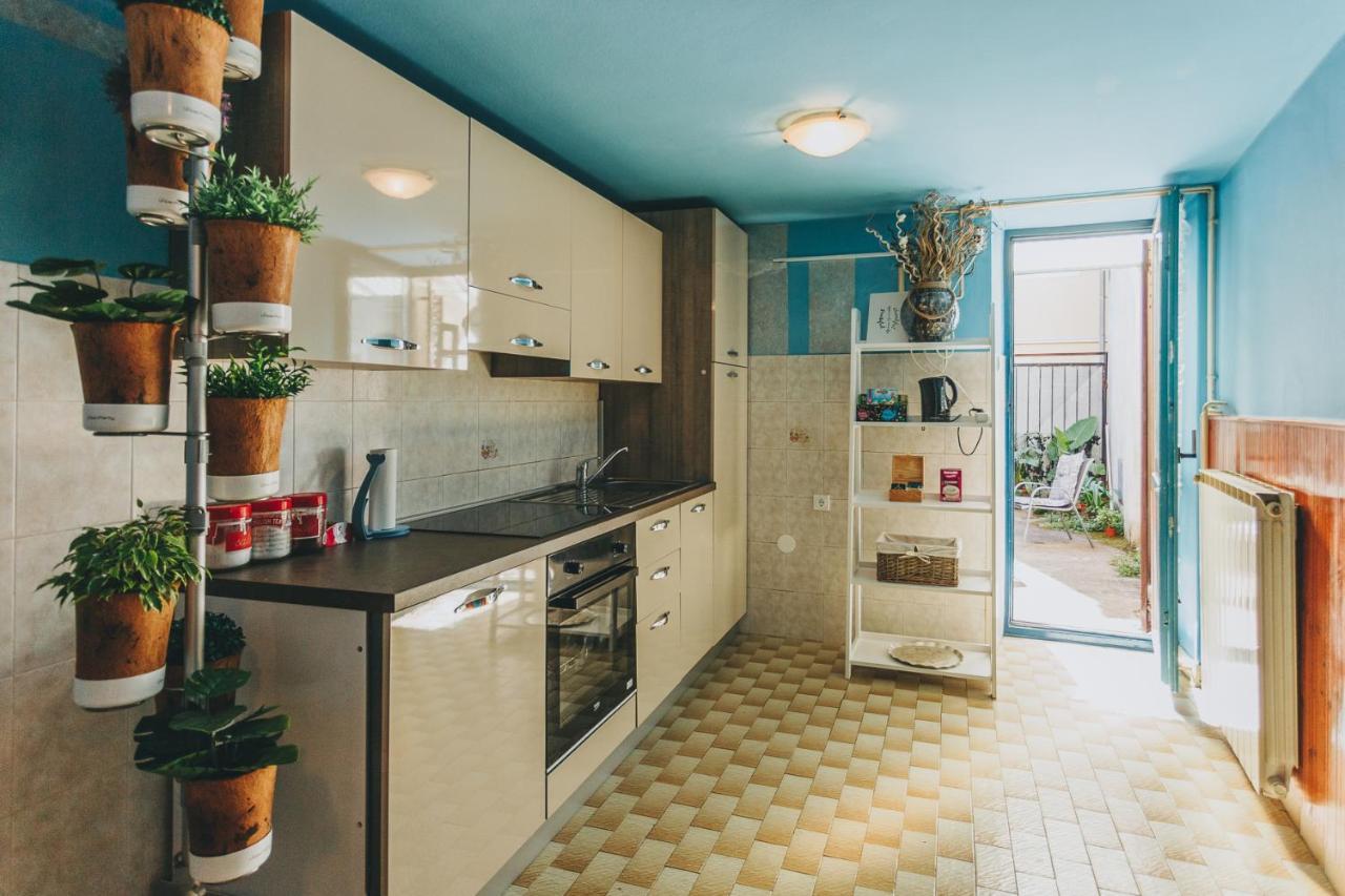 House365 Hotel Копер Екстериор снимка