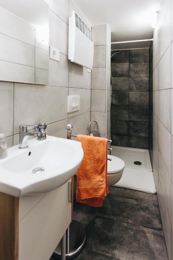 House365 Hotel Копер Екстериор снимка