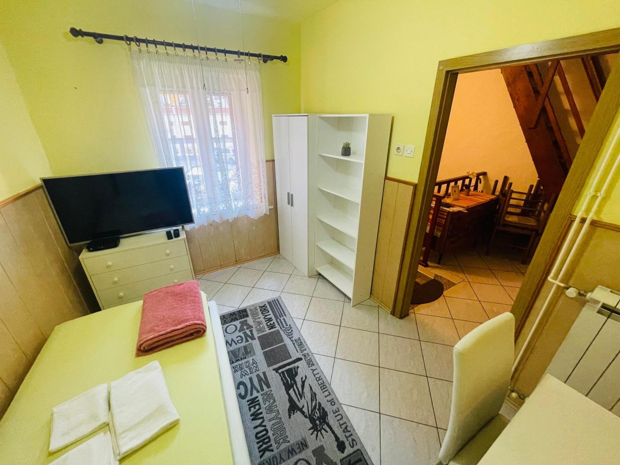 House365 Hotel Копер Екстериор снимка
