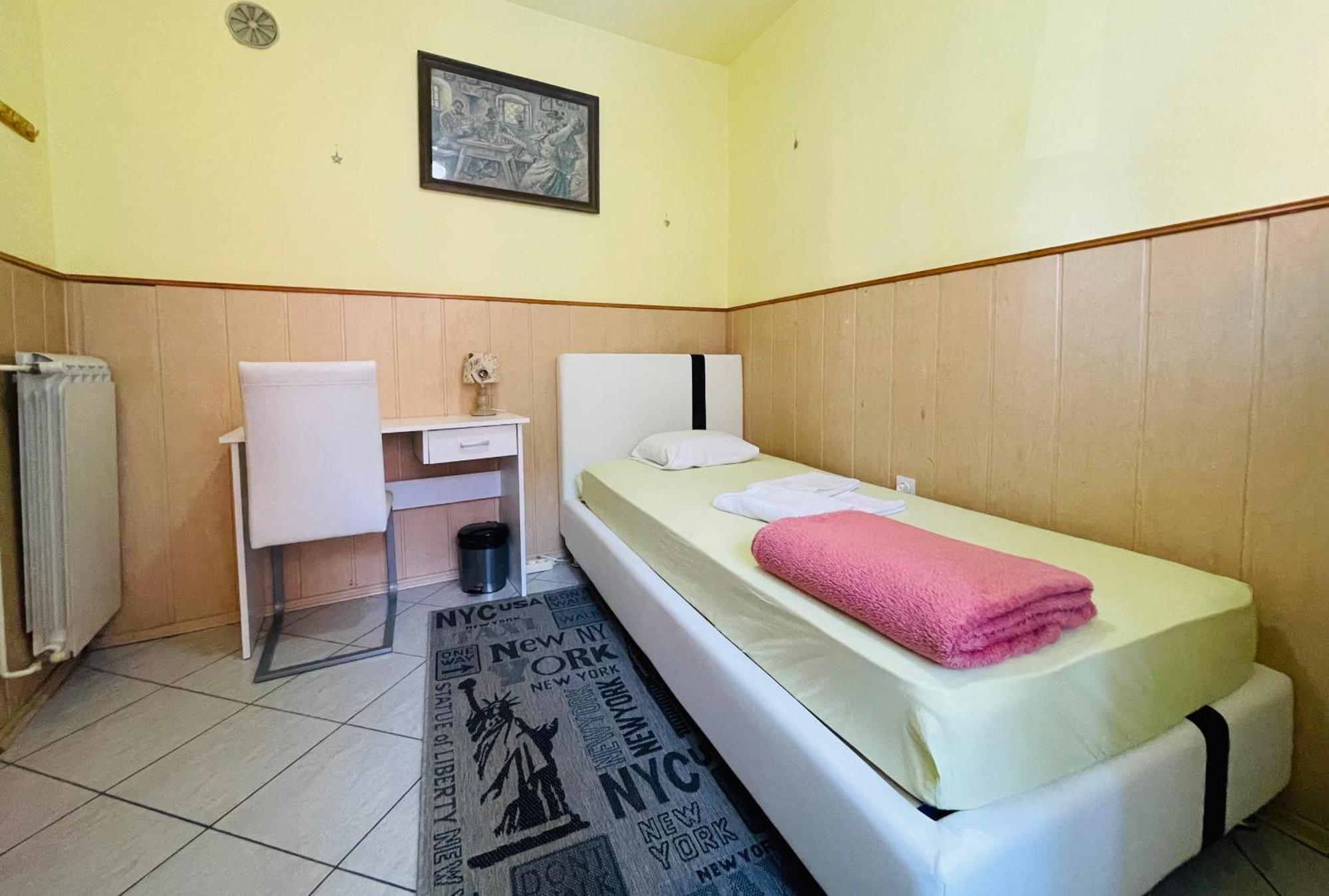 House365 Hotel Копер Екстериор снимка